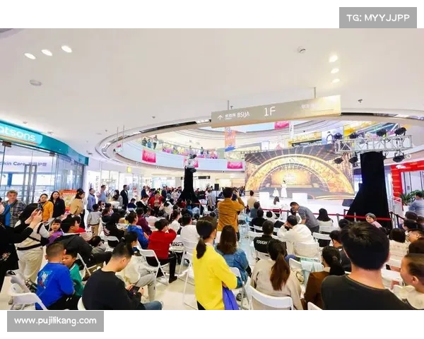 观众人数突破历史新高赛事盛况空前观众热情激增见证精彩时刻